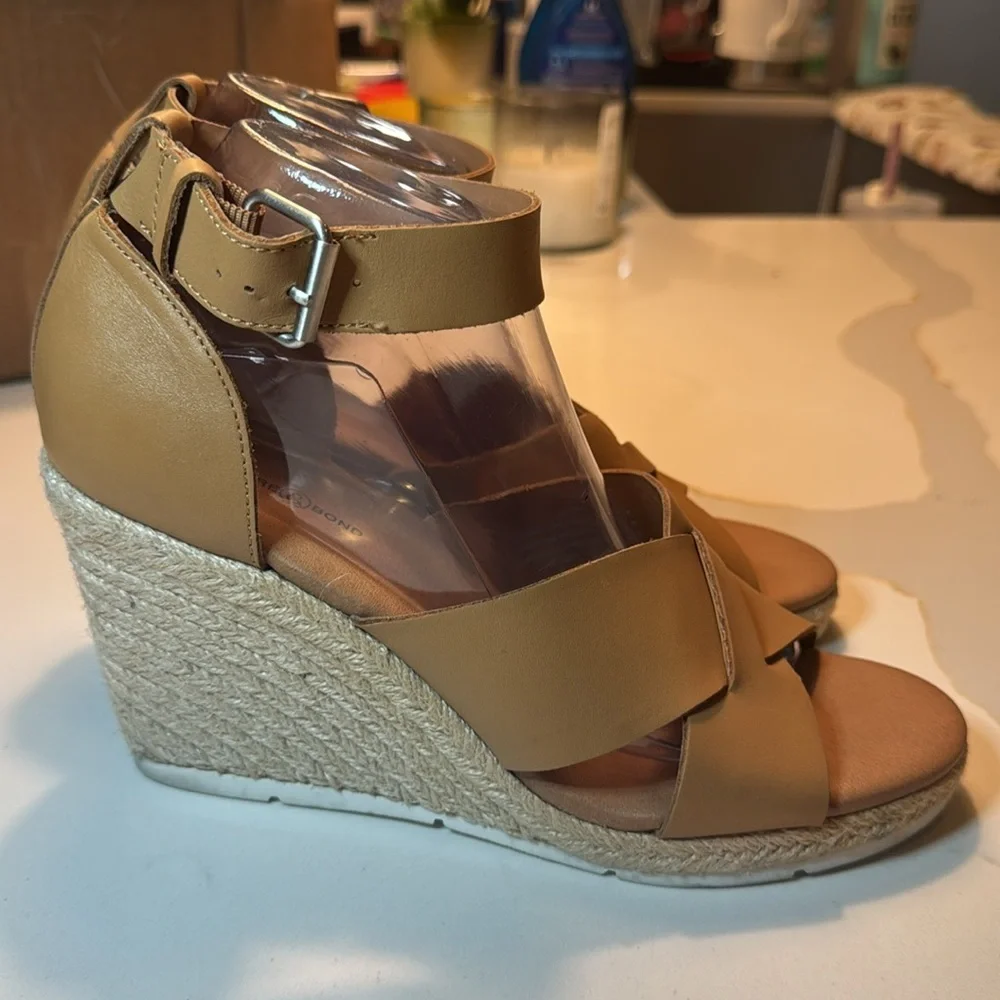 Treasure & Bond Tan Wedge Sandals